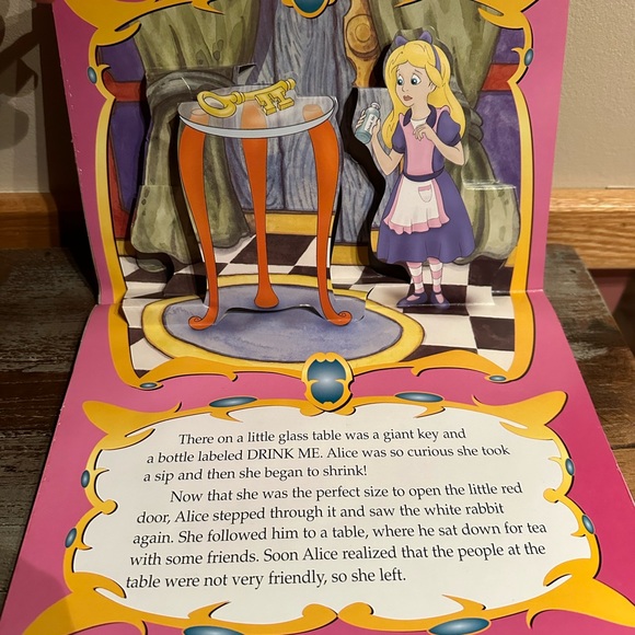 Alice in Wonderland Pop-up book vintage 2002 Creative Publishing great condition - Picture 3 of 6
